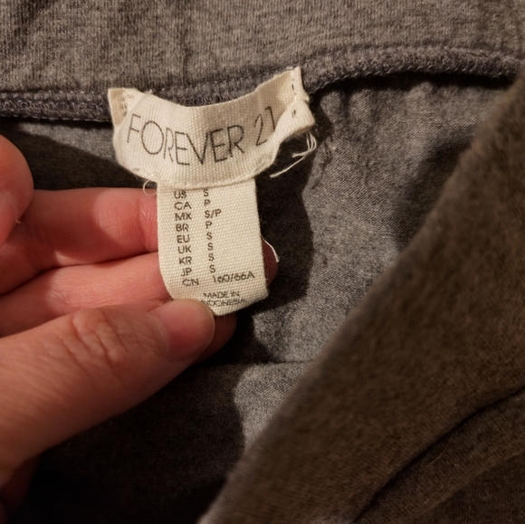 Bundle of two Forever 21 mini pencil skirts - Picture 3 of 5